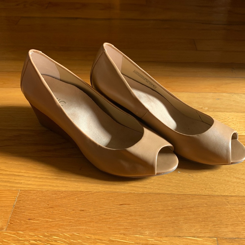 Size 7.5 Vionic.  Peep toe wedge in Tan leather